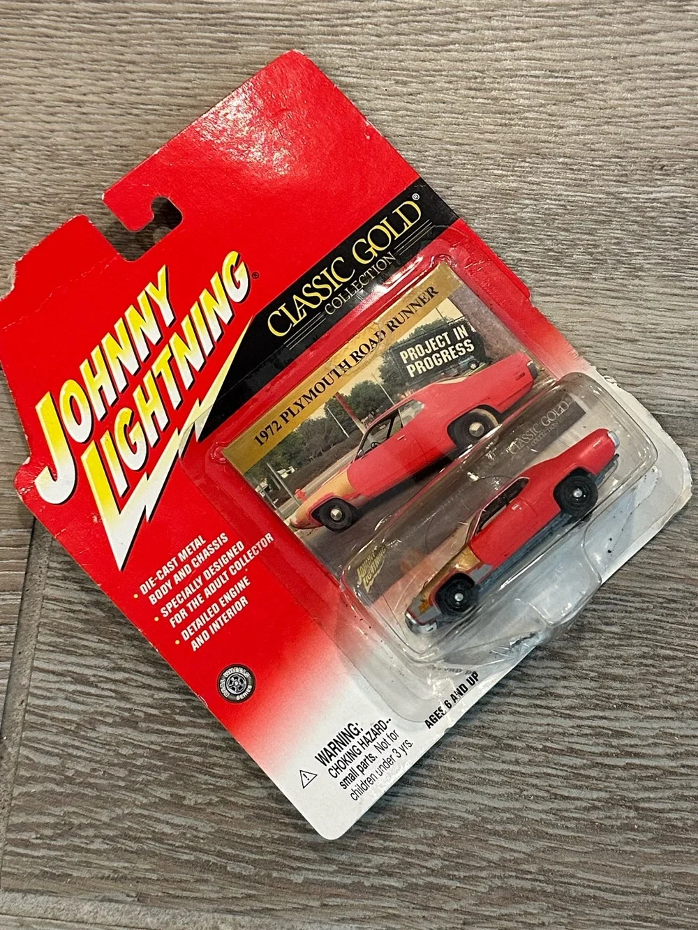 VTG Johnny Lightning Classic Gold Collection “1972 Plymouth Roadrunner” Red